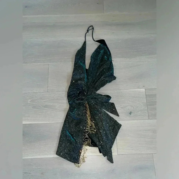 AKIRA “YOU GOT IT WRAP FRONT MINI DRESS” - Blue multi small NWT - Picture 9 of 13